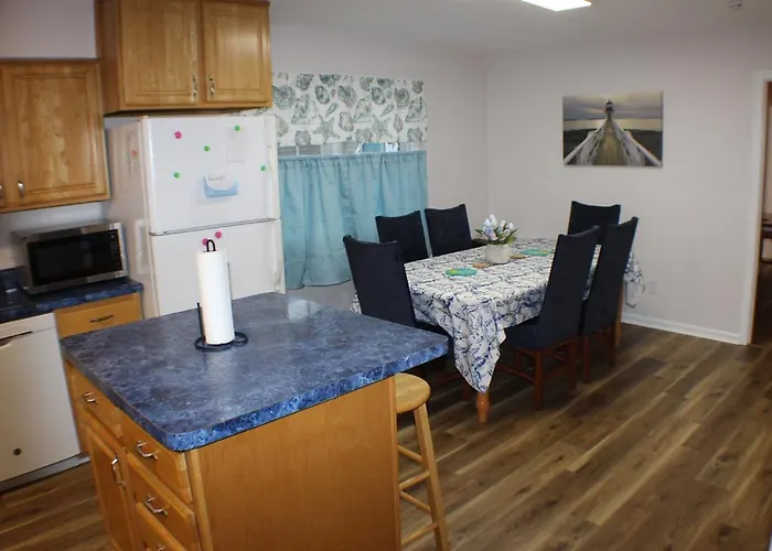 Beautiful Ranch Home Between Virginia Beach And Norfolk